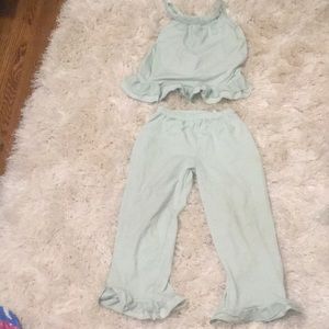 Little girl pajamas- LOOKING for a size 8 or 10!